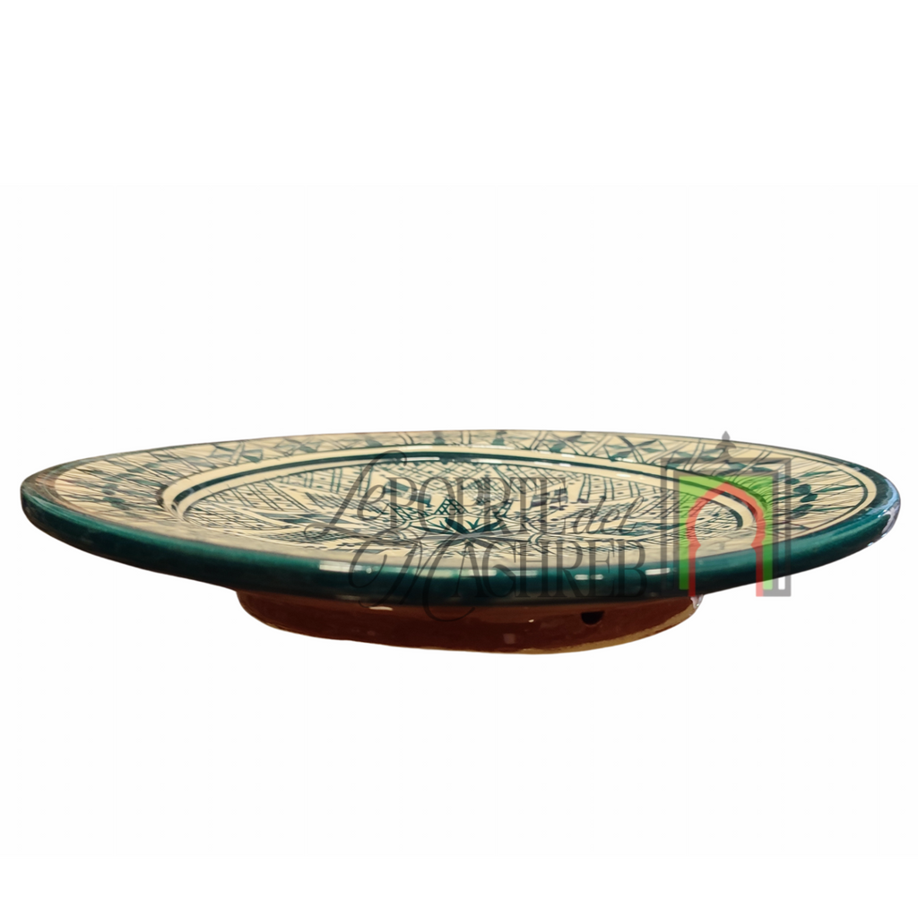 Piatto artigianale marocchino di Safi - dipinto a mano in terracotta beige con decorazioni in verde
